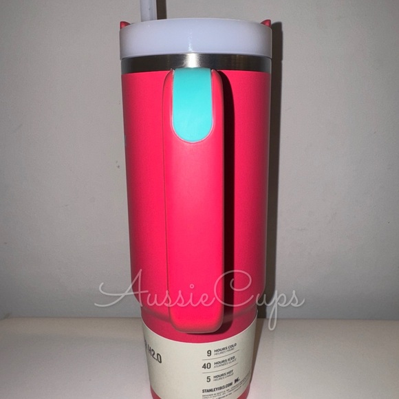 Stanley Passion Pink 30 oz Quencher Tumbler, Hot Pink & Turquoise, Minor Flaws - Picture 4 of 15
